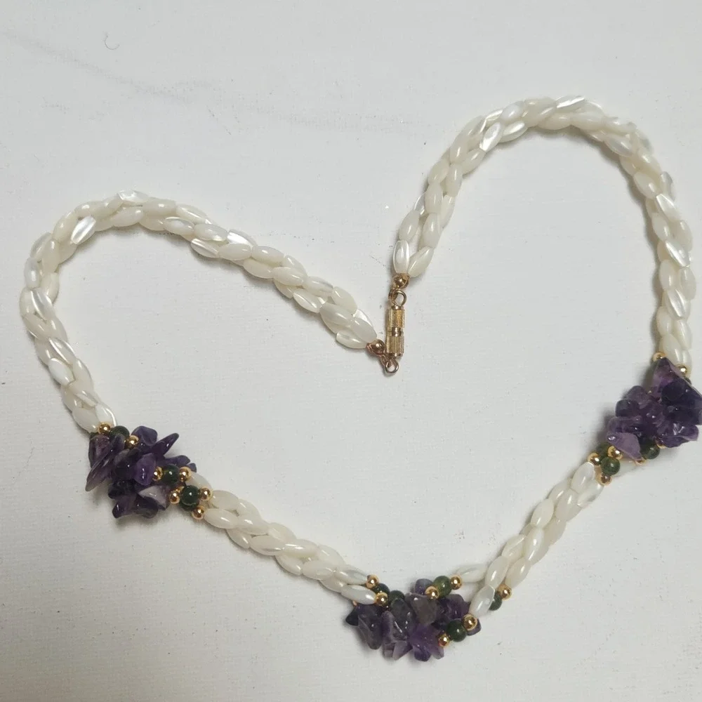 Vintage Mother of Pearl Amethyst Jade Chip Multi Strand Necklace Gold Tone Clasp - Picture 2 of 15